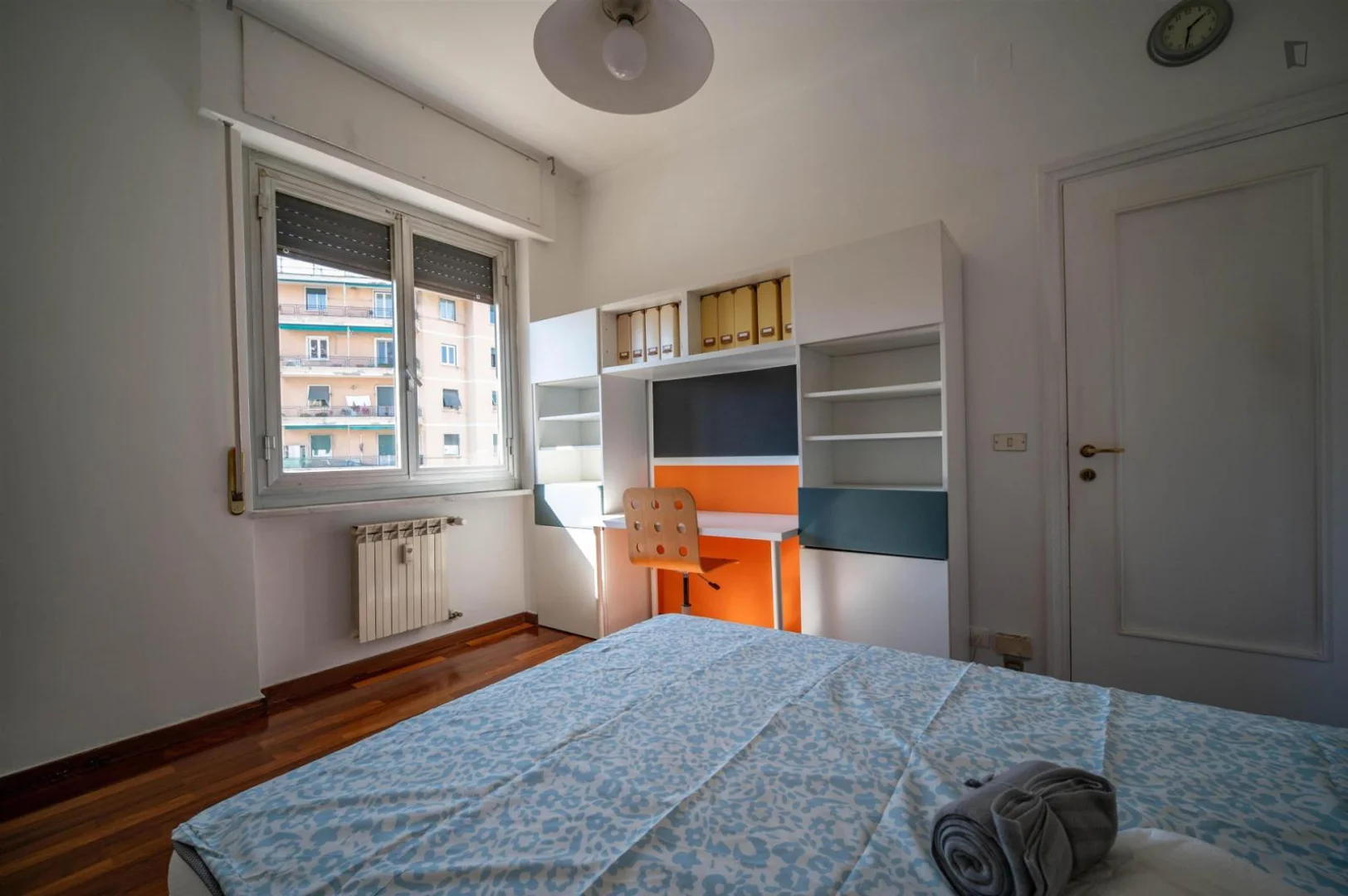 Student-friendly room in  with modern amenities