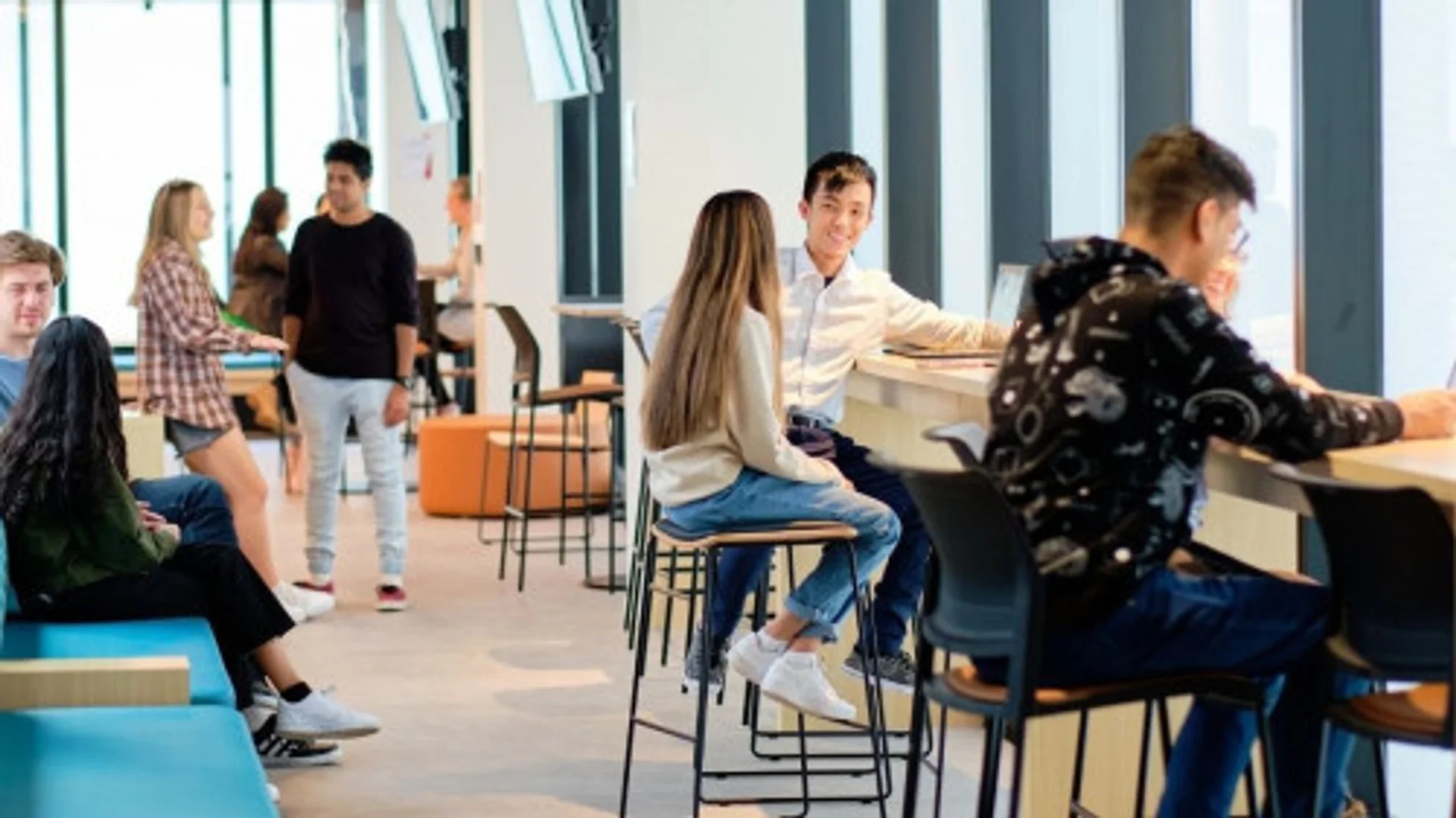 Zimmer in Studentenwohnung in  zu vermieten, voll möbliert