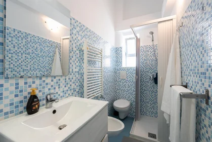 Chambre privée à Via Somalia, image 7 de 8