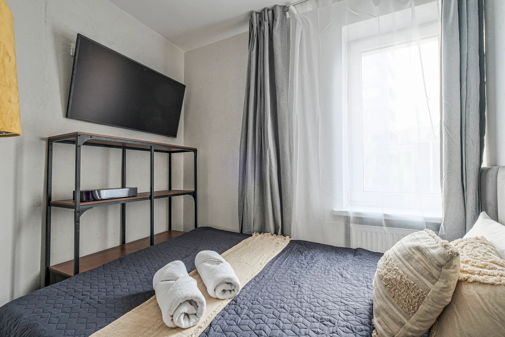 Habitación estudiantil amplia y cómoda en 