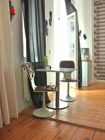 Apartamento inteiro em Kastanienallee, imagem 5 de 16