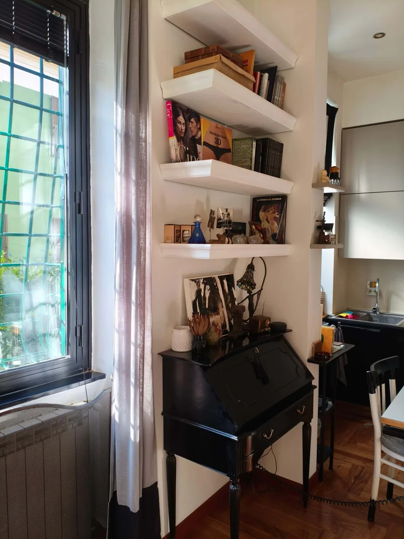 Via Paolo Maria Martinez, 1, 00151 Roma RM, Italia
