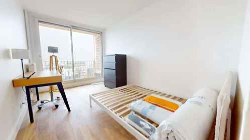 Habitación privada en 10 Bd Hérold, 92000 Nanterre, France, imagen 2 de 30