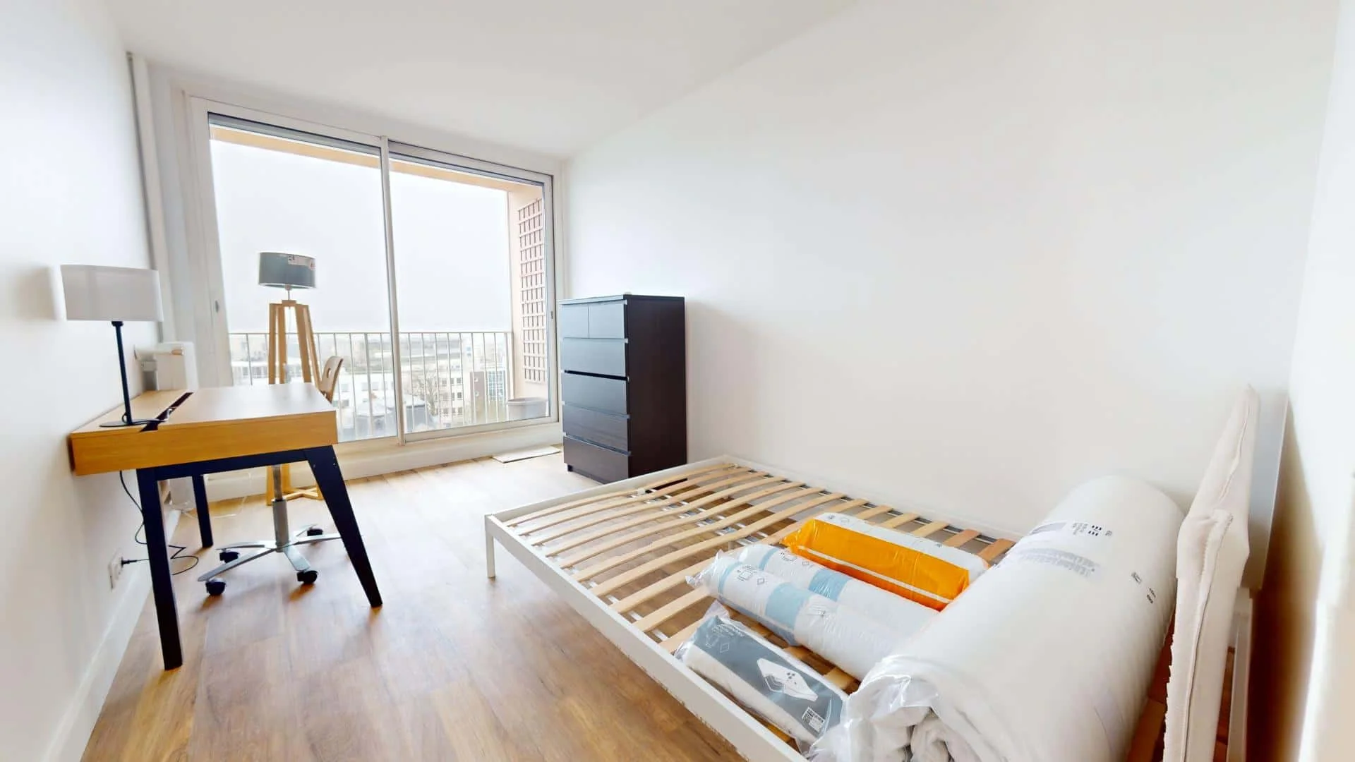 Habitación acogedora para estudiantes disponible en 