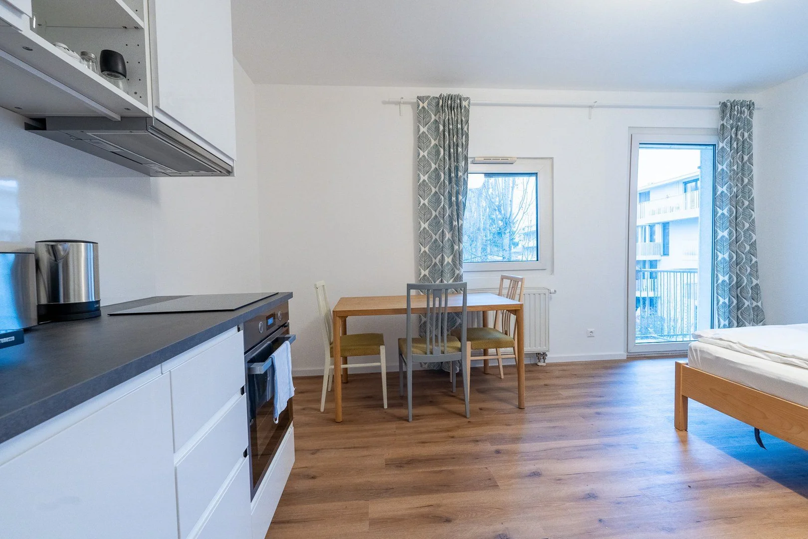 Budget-friendly student room close to campus in 