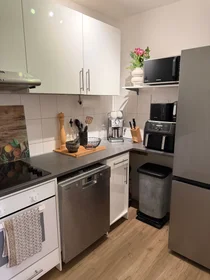 Apartamento inteiro em Behringstraße, imagem 11 de 17