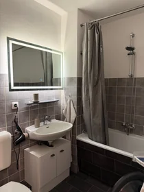 Apartamento inteiro em Behringstraße, imagem 14 de 17