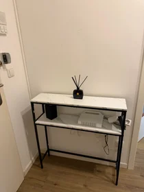 Apartamento inteiro em Behringstraße, imagem 10 de 17