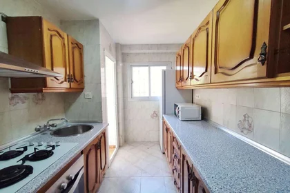 Shared room at Francisco de Paula Valladar Serrano, 3, esc. 0 0º 2, image 14 of 17