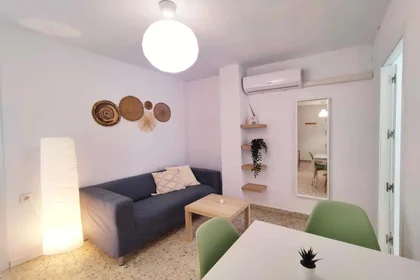 Shared room at Francisco de Paula Valladar Serrano, 3, esc. 0 0º 2, image 3 of 17