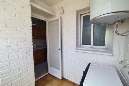 Shared room at Francisco de Paula Valladar Serrano, 3, esc. 0 0º 2, image 4 of 17