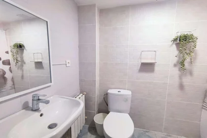 Shared room at Francisco de Paula Valladar Serrano, 3, esc. 0 0º 2, image 5 of 17