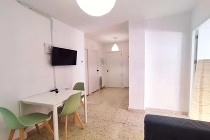 Shared room at Francisco de Paula Valladar Serrano, 3, esc. 0 0º 2, image 10 of 17