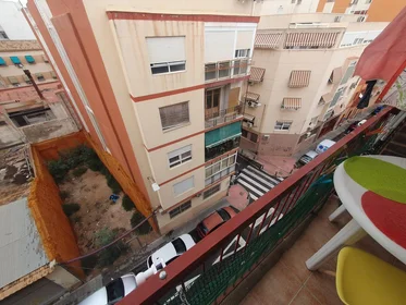 Habitación compartida en Calle de Guardamar, 6, 5º B-2, imagen 19 de 44