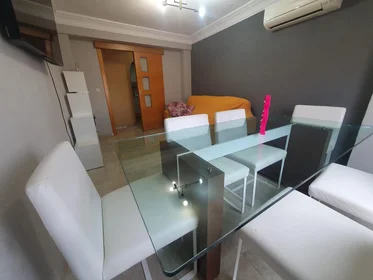 Habitación compartida en Calle de Guardamar, 6, 5º B-2, imagen 39 de 44