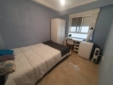 Habitación compartida en Calle de Guardamar, 6, 5º B-1, imagen 15 de 31