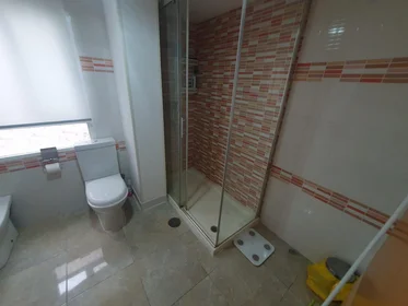 Habitación compartida en Calle de Guardamar, 6, 5º B-1, imagen 17 de 31