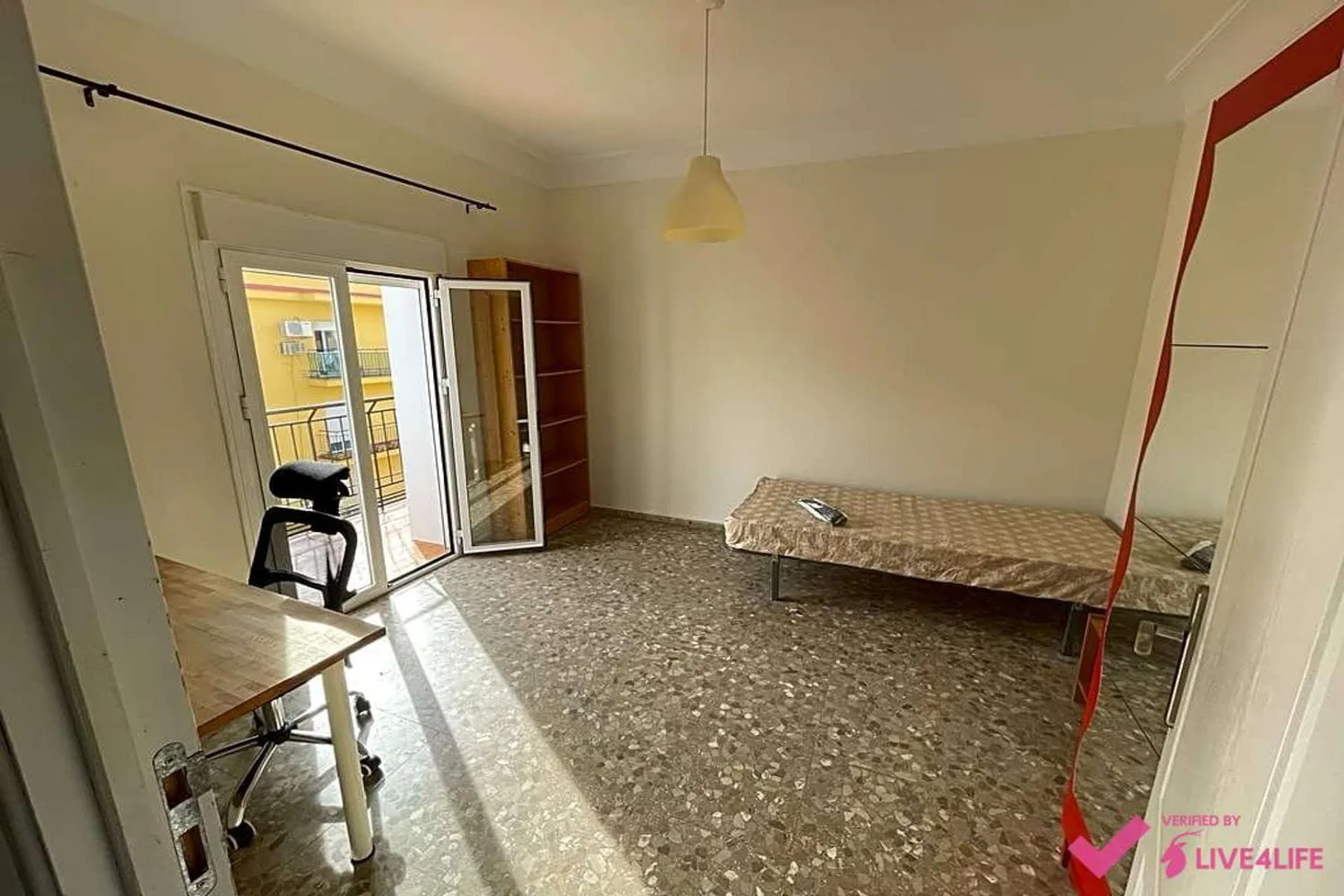 Comfortable and spacious student room in