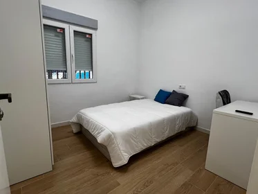 Shared room at Carrer de Campoamor, 6, esc. 0 0º B-2, image 15 of 23
