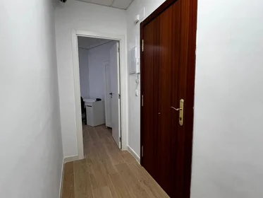 Shared room at Carrer de Campoamor, 6, esc. 0 0º B-2, image 17 of 23