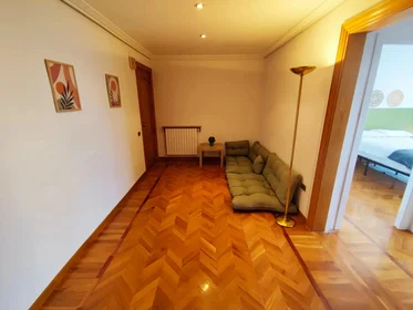 Chambre partagée à Carrer d'Enmig, 91, esc. 0 3º 3 7, image 29 de 49