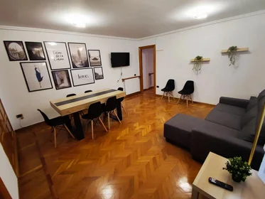 Chambre partagée à Carrer d'Enmig, 91, esc. 0 3º 3 7, image 33 de 49
