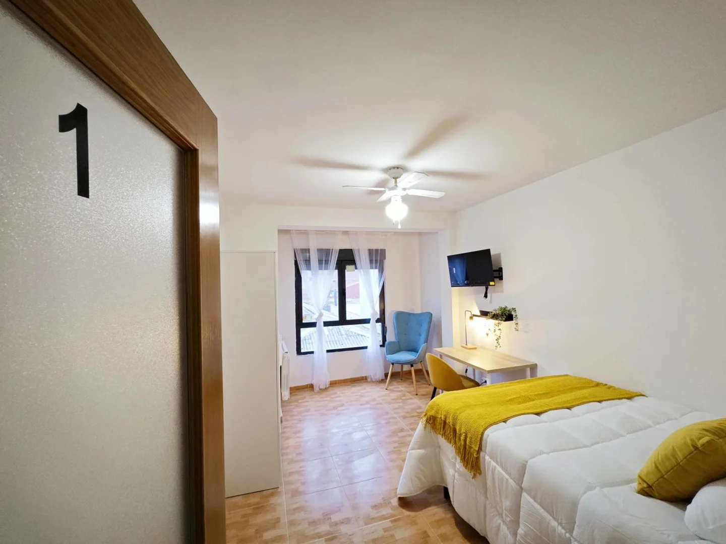 Quarto acolhedor para estudantes disponível em 