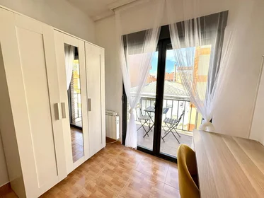 Quarto compartilhado em Calle Miguel de Unamuno, 15, esc. 0 1º 0, imagem 17 de 18
