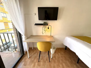 Quarto compartilhado em Calle Miguel de Unamuno, 15, esc. 0 1º 0, imagem 5 de 18