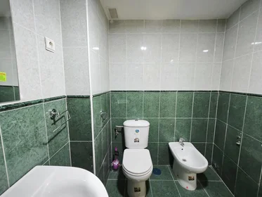 Quarto compartilhado em Calle Miguel de Unamuno, 15, esc. 0 1º 0, imagem 6 de 17
