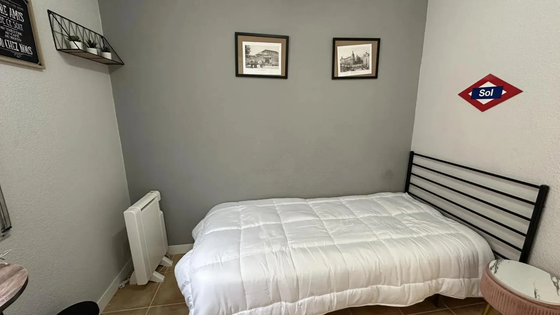 bölgesinde konforlu ve ferah öğrenci odası