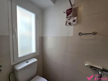 Habitación compartida en Calle Bami, 11, esc. 0 4º H4, imagen 36 de 49