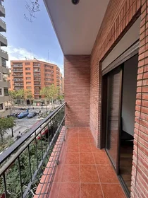 Shared room at Carrer d'Armando Palacio Valdés, 10, esc. 0 2º 2, image 16 of 32