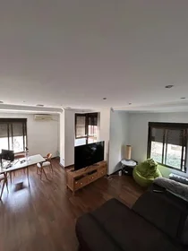 Shared room at Carrer d'Armando Palacio Valdés, 10, esc. 0 2º 2, image 19 of 32