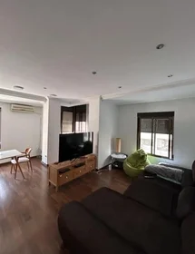 Shared room at Carrer d'Armando Palacio Valdés, 10, esc. 0 2º 2, image 6 of 32