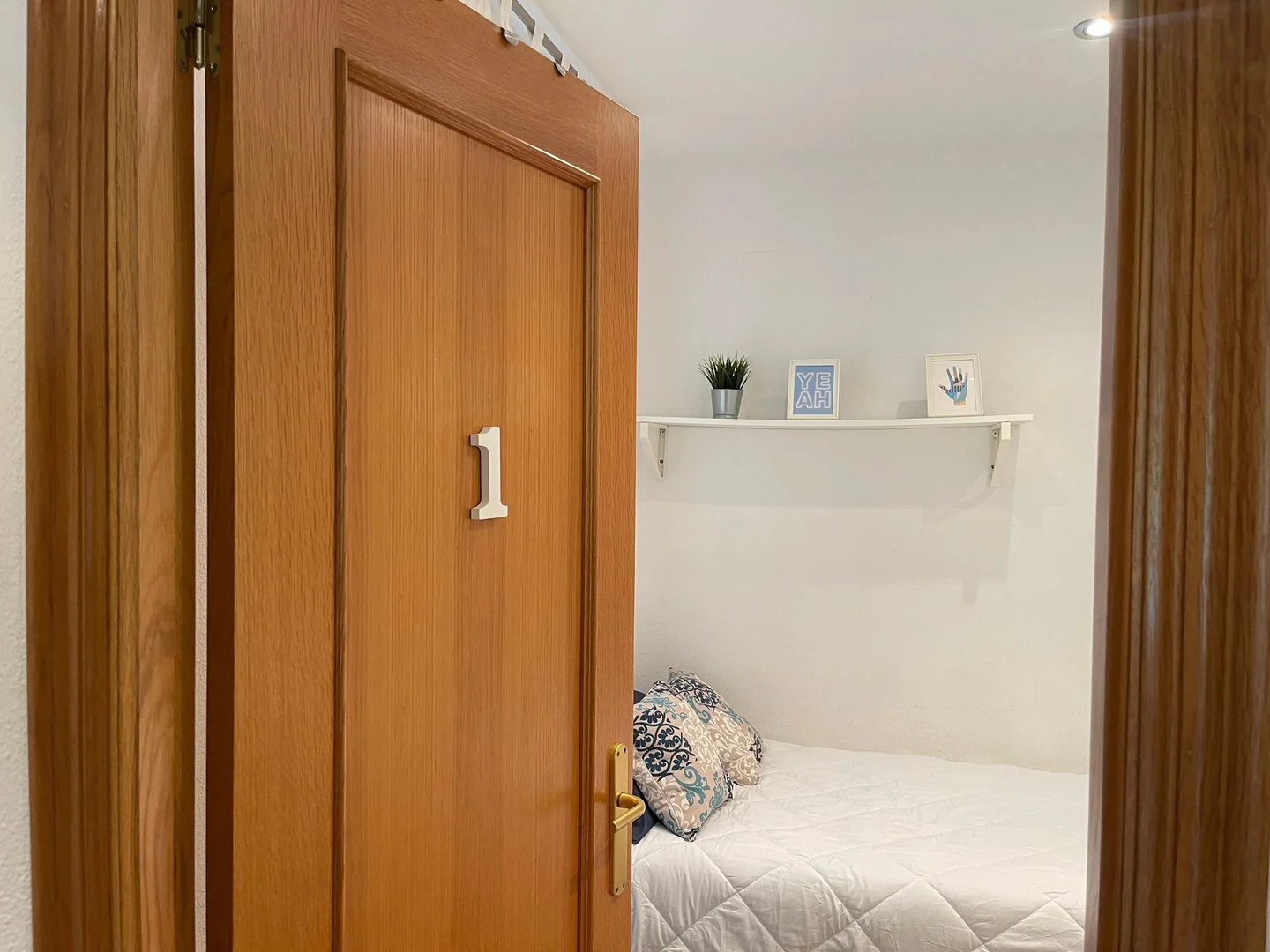 Chambre d'étudiant fonctionnelle parfaite pour étudier dans
