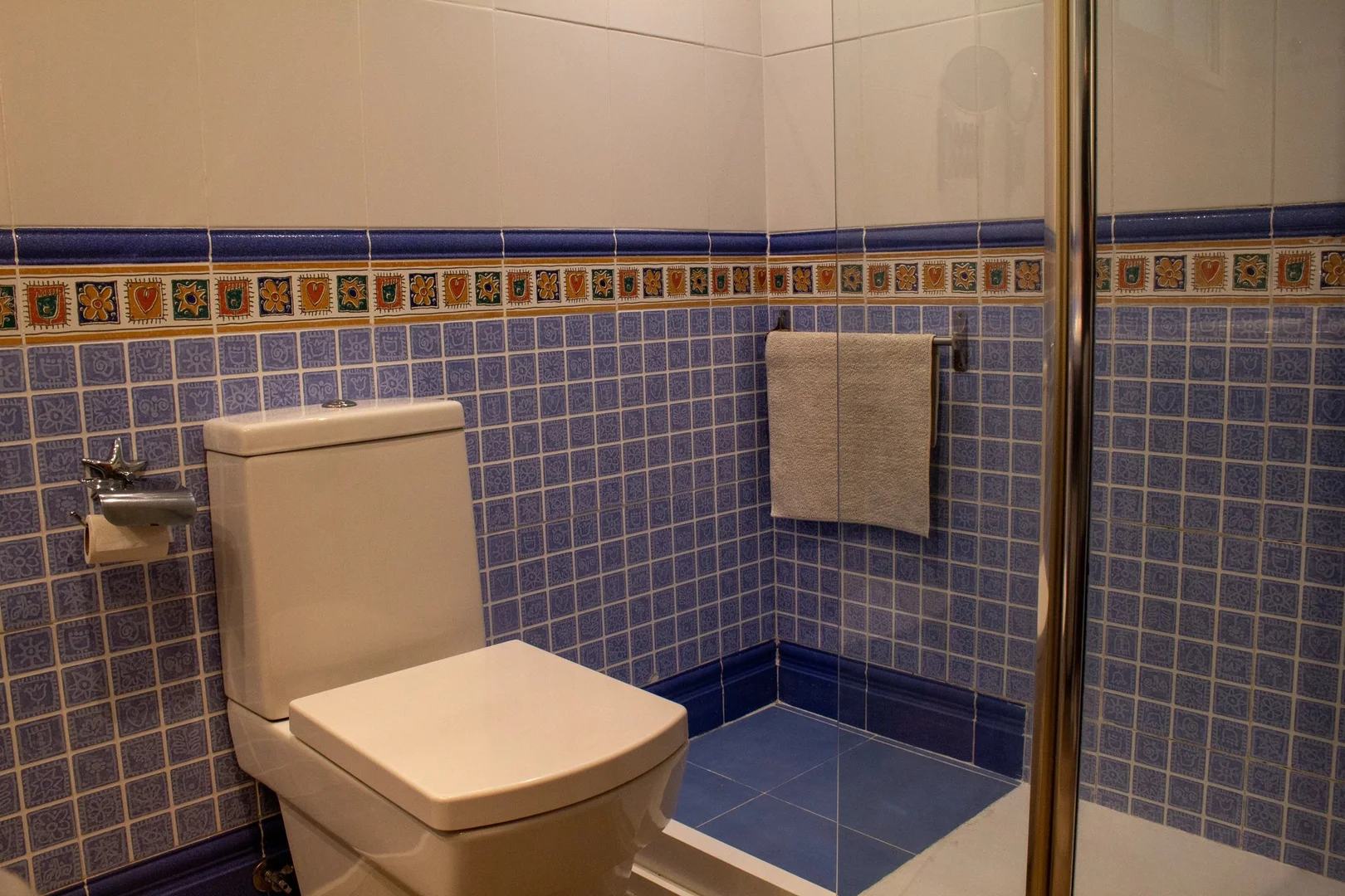 Chambre d'étudiant économique avec emplacement pratique dans