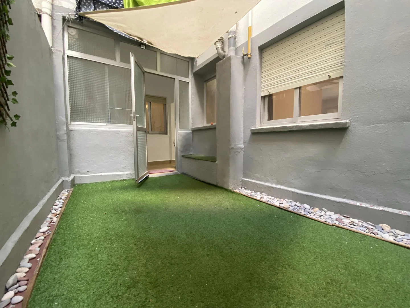 Economical student room with convenient location in 
