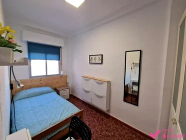 Habitación compartida en Barriada la Palmilla, 5, esc. 0 4º 4.2, imagen 18 de 37