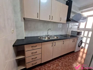 Habitación compartida en Barriada la Palmilla, 5, esc. 0 4º 4.1, imagen 17 de 36