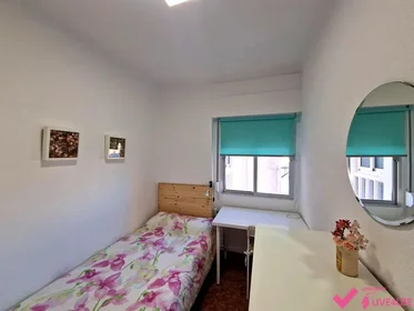 Habitación compartida en Barriada la Palmilla, 5, esc. 0 4º 4.1, imagen 18 de 36