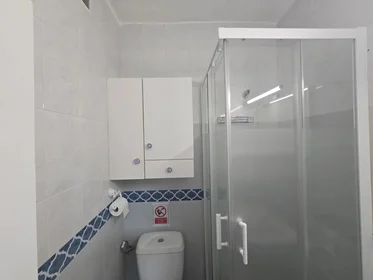 Habitación compartida en Barriada la Palmilla, 5, esc. 0 4º 4.1, imagen 24 de 36
