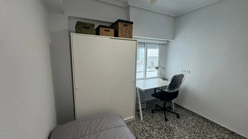 Shared room at Carrer Mestre Marçal, 7, esc. 0 4º 0, image 12 of 26