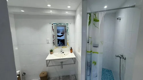 Shared room at Carrer Mestre Marçal, 7, esc. 0 4º 0, image 20 of 26