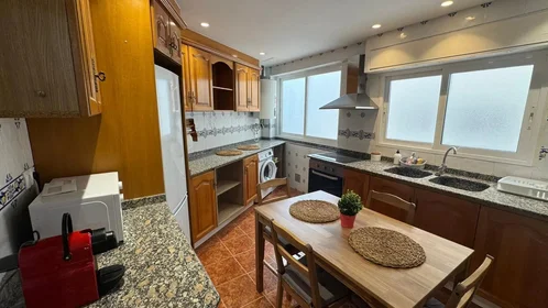 Shared room at Carrer Mestre Marçal, 7, esc. 0 4º 0, image 4 of 26