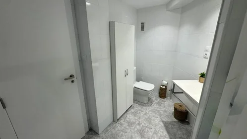 Shared room at Carrer Mestre Marçal, 7, esc. 0 4º 0, image 9 of 26