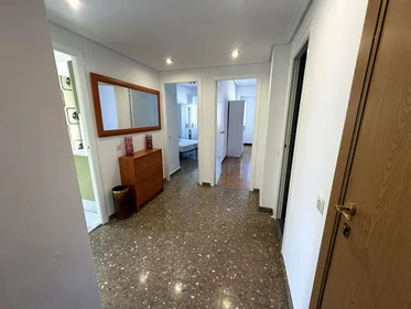 Shared room at Calle Marqués de la Ensenada, 38, esc. 0 7º 3.2, image 13 of 15
