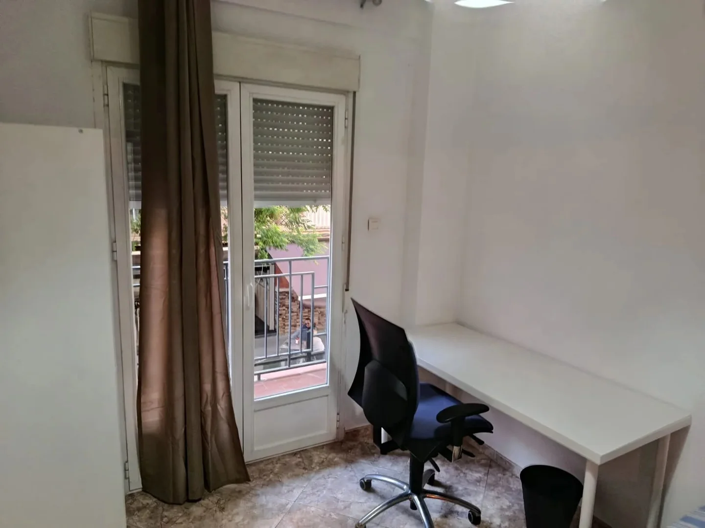 Cozy room for students available in 