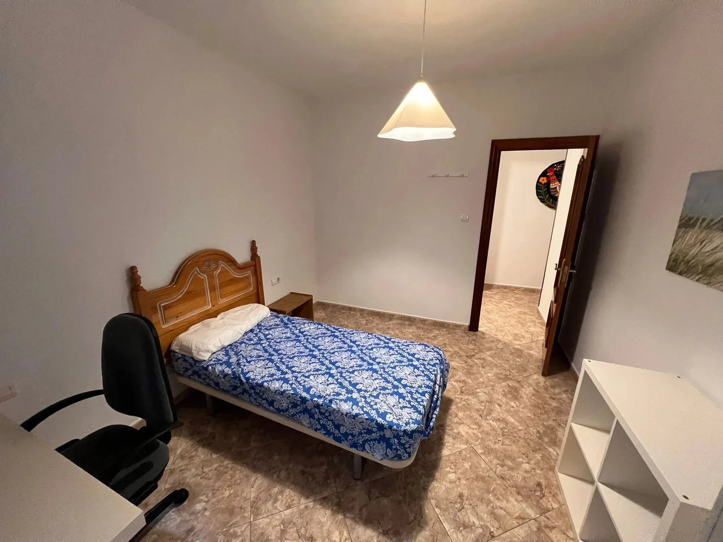 Chambre d'étudiant économique avec emplacement pratique dans 