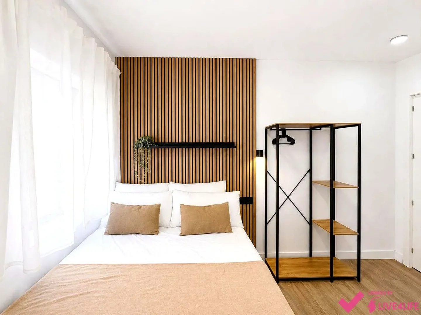 Quarto de estudante económico com localização conveniente em 